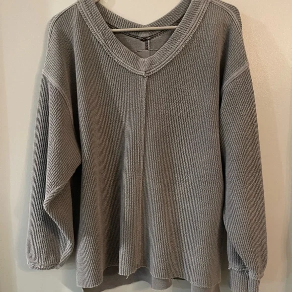 Aerie Sweater/ Sweatshirt Ribbed Raw Hem Side Slit Smoke Grey XS Oversized - Picture 3 of 9